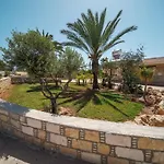 וילה Laguna By Select קורל ביי