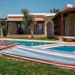 Laguna By Select קורל ביי