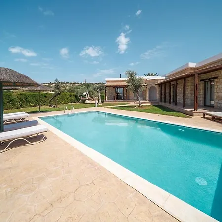 Villa Laguna By Select Coral Bay