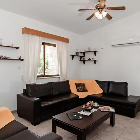 Laguna By Select Villa Coral Bay