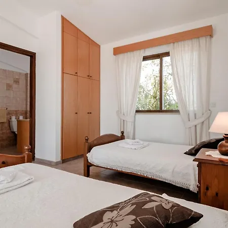 Laguna By Select Coral Bay