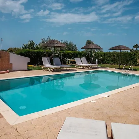 Villa Laguna By Select Coral Bay