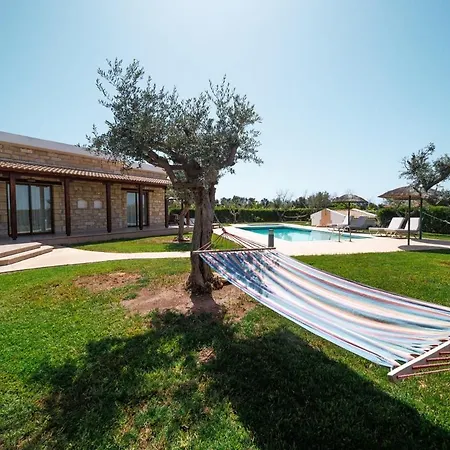Villa Laguna By Select Coral Bay